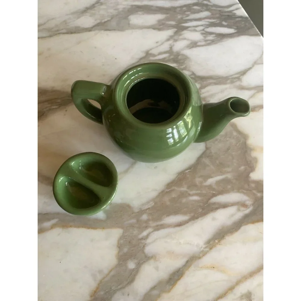 Vintage Green Ceramic Teapot‎ Lid 2-Cup Capacity Mid-Century Design